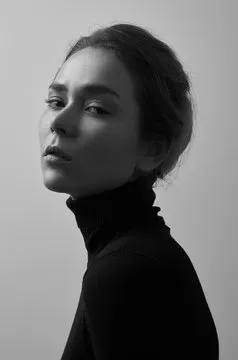 王明